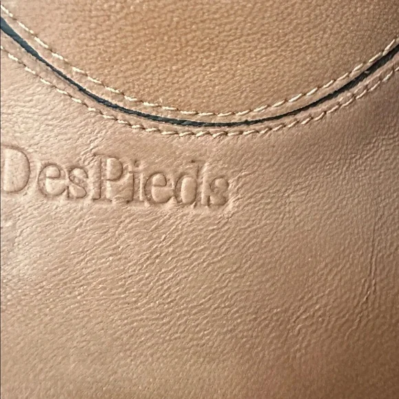 Chic Black Quilted Women's Sandals - Picture 4 of 5